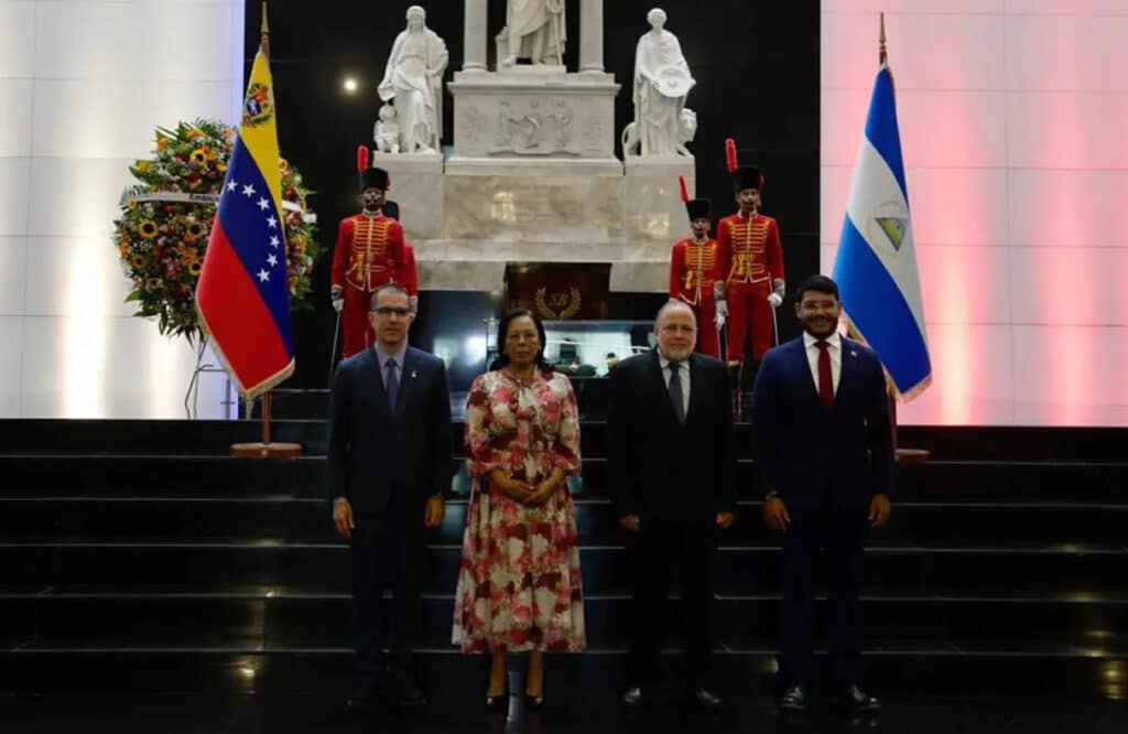 ALBA-TCP representatives pay homage to the legacy of Nicaraguan revolutionary Augusto Sandino at the National Pantheon of Caracas, Venezuela, February 21, 2025. Photo: X/@ALBATCP.