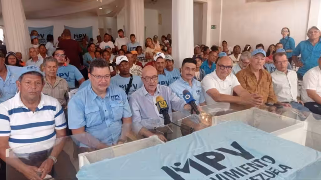 Movement for Venezuela (MPV) party leaders and members at a press conference. Photo: MPV.