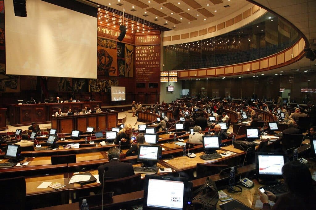 Featured image: The National Assembly of Ecuador during a session. Photo: Foreign Affairs Ministry of Ecuador.