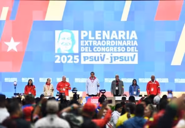 Venezuelan President Nicolás Maduro, accompanied by the PSUV leadership at the opening session of the special congress of the party, Caracas, February 4, 2025. Photo: Presidential Press.