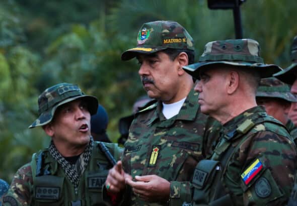Venezuelan President Nicolás Maduro (center) supervises preparations for the Bolivarian Shield 2025 military drills. Photo: Presidential Press.