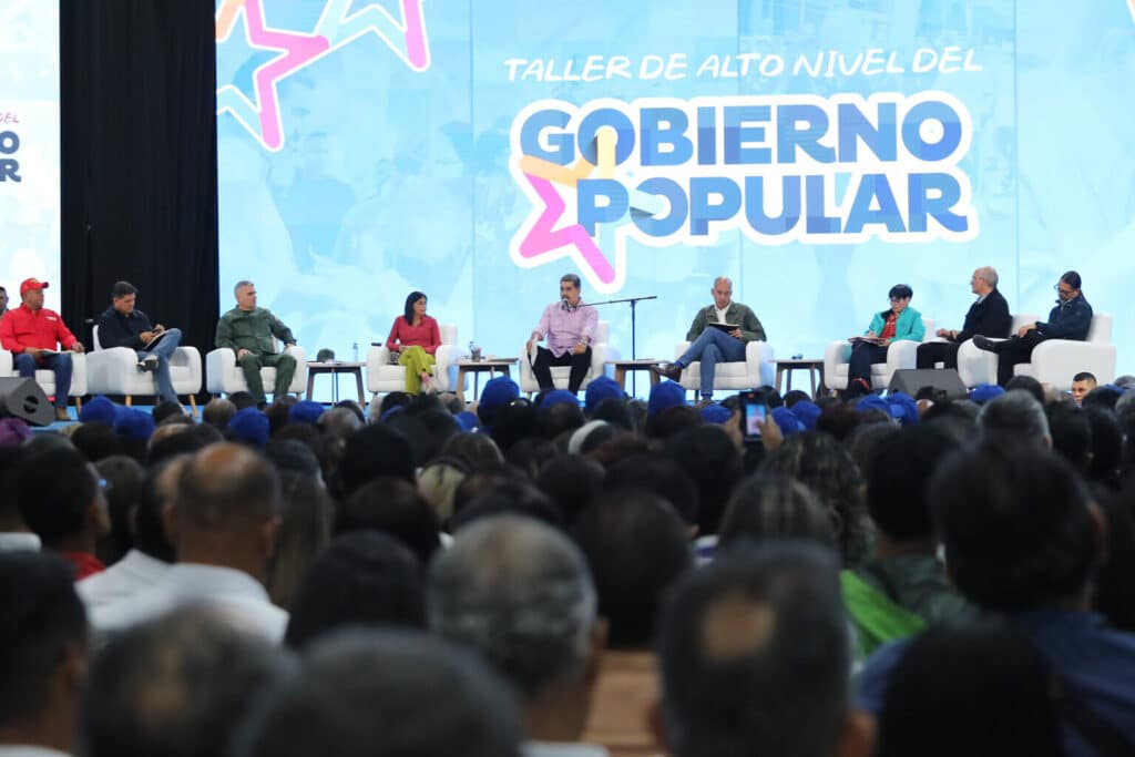 Venezuelan President Nicolás Maduro, Vice President Delcy Rodríguez, and other government ministers participate in the High-Level Workshop of the People's Government, February 20, 2025. Photo: Presidential Press.