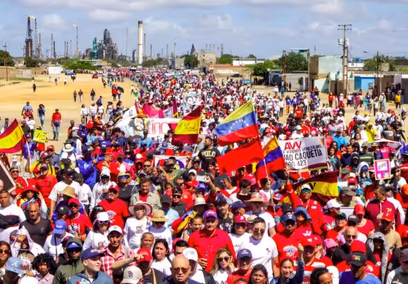 Venezuelans march in Falcón state, commemorating the 40th anniversary of the passing of People's Musician Alí Primera. Photo: Últimas Noticias/José Rafael Gutiérrez.
