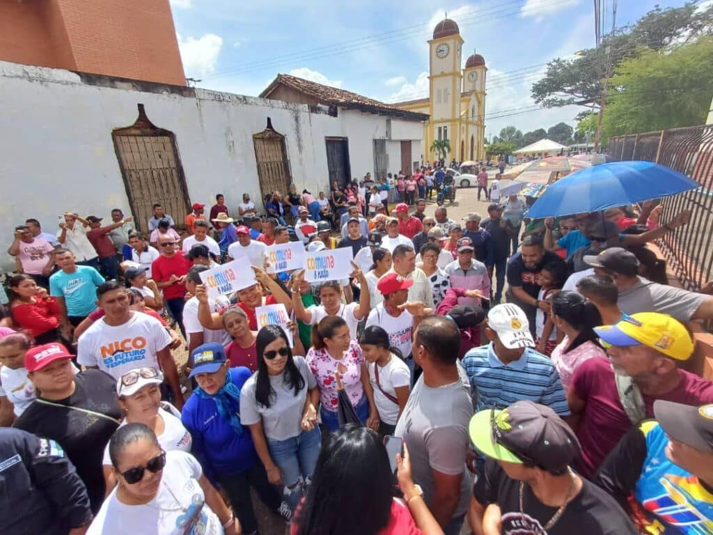 Venezuelans queuing to vote in the first National Popular Consultation of 2025 on February 2, 2025. Photo: VTV.