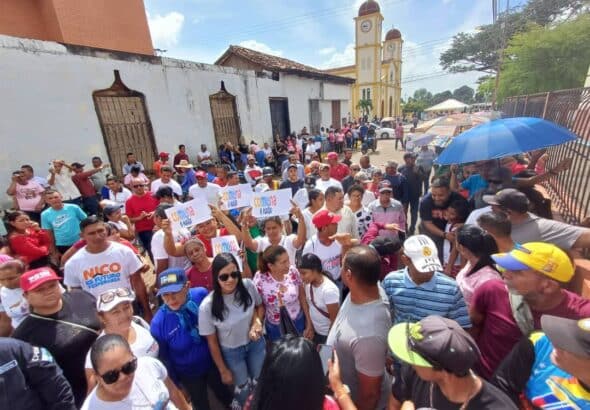 Venezuelans queuing to vote in the first National Popular Consultation of 2025 on February 2, 2025. Photo: VTV.