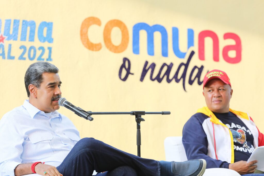 Venezuelan President Nicolás Maduro (left) next to Minister for Communes Ángel Prado (right), during an event with communal leaders in the 23 de Enero neighborhood in Caracas on March 5, 2025. Photo: Presidential Press.