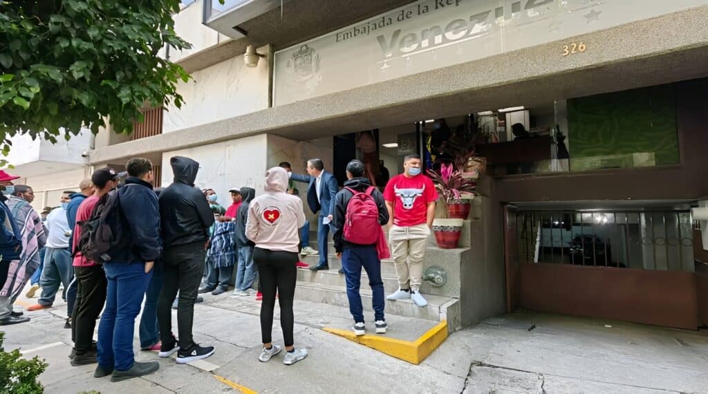 Entrance to the Venezuelan embassy in Mexico City. Photo: VTV/file photo.
