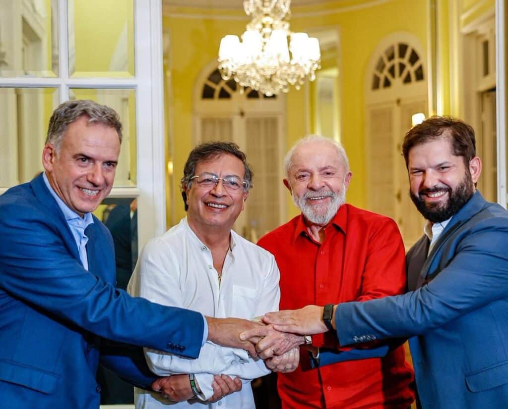 Lula (Center Right) and the newly appointed president of Uruguay, Yamandu Orsi (left), and the presidents of Colombia, Gustavo Petro (Center Left), and Chile, Gabriel Boric (Right). Photo: Alex Ibanez/AFP.