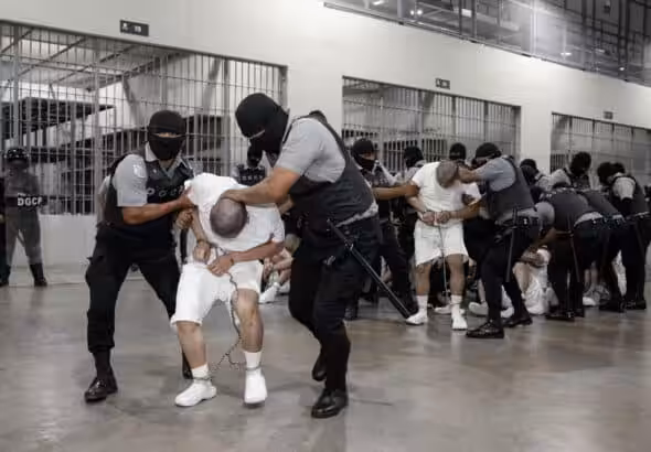 Venezuelan migrants deported from the US being treated as terrorists in a maximum-security prison in El Salvador. Photo: Voz Pública.