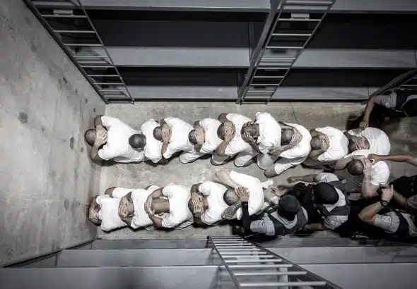 Venezuelan migrants, unjustly accused of belonging to the Tren de Aragua and deported by the US government, are detained and subjected to inhuman treatment at the Terrorism Confinement Center in Tecoluca, El Salvador. Photo: El Salvador Presidential Press Office.