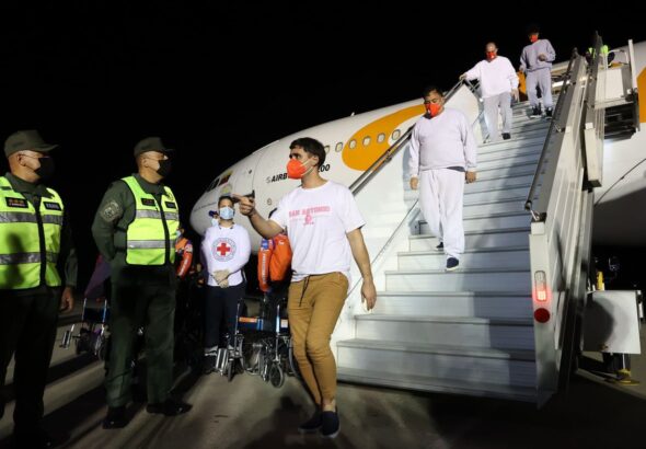 Venezuelan migrants deported by the US government arriving in Venezuela, where they are received with dignity. Maiquetia, La Guaira state, Friday, March 28, 2025. Photo: Con el Mazo Dando.