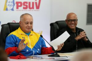 The general secretary of the United Socialist Party of Venezuela, Diosdado Cabello, presents the names of the Great Patriotic Pole coalition's candidates for the National Assembly Election of May 25. Photo: Con El Mazo Dando.