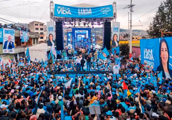 The closing event of presidential candidate Luisa González's electoral campaign in Quito, Ecuador, April 10, 2025. Photo: X/@LuisaGonzalezEc.