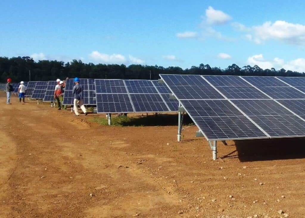 The photovoltaic solar park under construction in Cuba, supported by China. Photo: Radio Rebelde/Archive.
