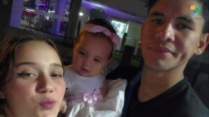 The Espinoza family with their baby girl, who was later kidnapped by the US government. Photo: Telesur.