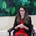 Rosa María Payá, daughter of the late Cuban far-right dissident Osvaldo Payá, follows in her father's footsteps by calling for economic sanctions against Cuba and continuing a legacy of comprador behavior. Photo: EFE.