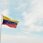 Venezuelan Flag. Photo: Planet Volumes.