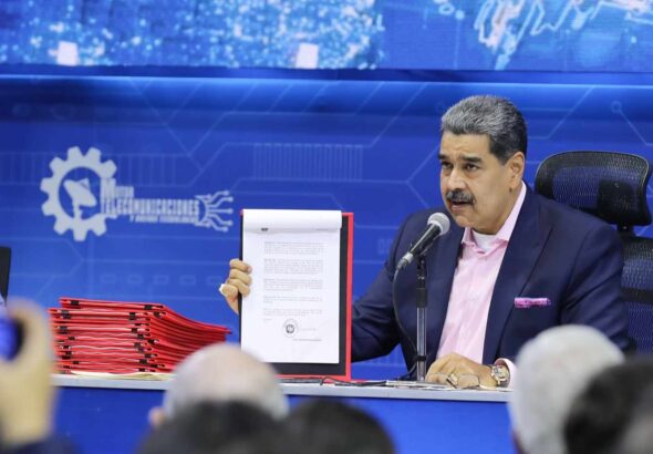 Venezuelan President Nicolas Maduro after signing the economic emergency decree to counter the US "tariff war" and maximum pressure strategy. Caracas, April 8, 2025. Photo: Al Navio.