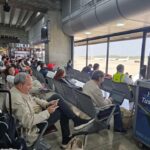 Passengers in the waiting room of a gate at the Simón Bolívar Airport serving Caracas. Photo: IG/@rvaraguayan.