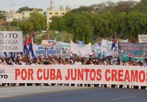 Cuban workers of the CTC, mass organizations, and visitors from 75 countries march to the Plaza of the Revolution in Havana to celebrate International Workers’ Day 2025. File photo.