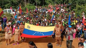 Venezuela strengthens democracy: Indigenous peoples exercise their right to vote to elect national and regional deputies. Photo: @NicolasMaduro.