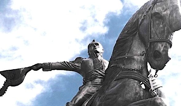 Simón Bolívar Statue in Toluca, Mexico. Photo: Rodolfo Mendoza/Flickr/CC BY-NC 2.0.