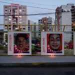 Mural in Caracas with faces of the Venezuelan migrants illegally imprisoned in El Salvador. Photo: Reuters/Gaby Oraa.