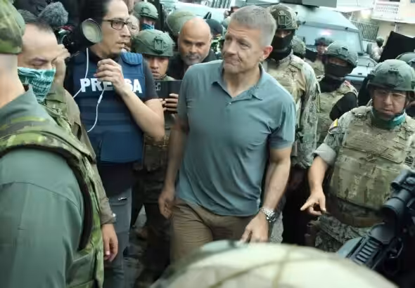 US mercenary Erik Prince leads a security operation in Guayaquil, Ecuador, March 27, 2025. Photo: Instagram/larepublica_ec.