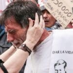 Father Paco during the retirees protest in Buenos Aires on May 14. Photo: UTEP.