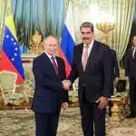 Venezuelan President Nicolás Maduro shakes hands with his Russian counterpart Vladimir Putin in the Kremlin, Moscow, on May 7, 2025. Photo: Presidential Press Venezuela.
