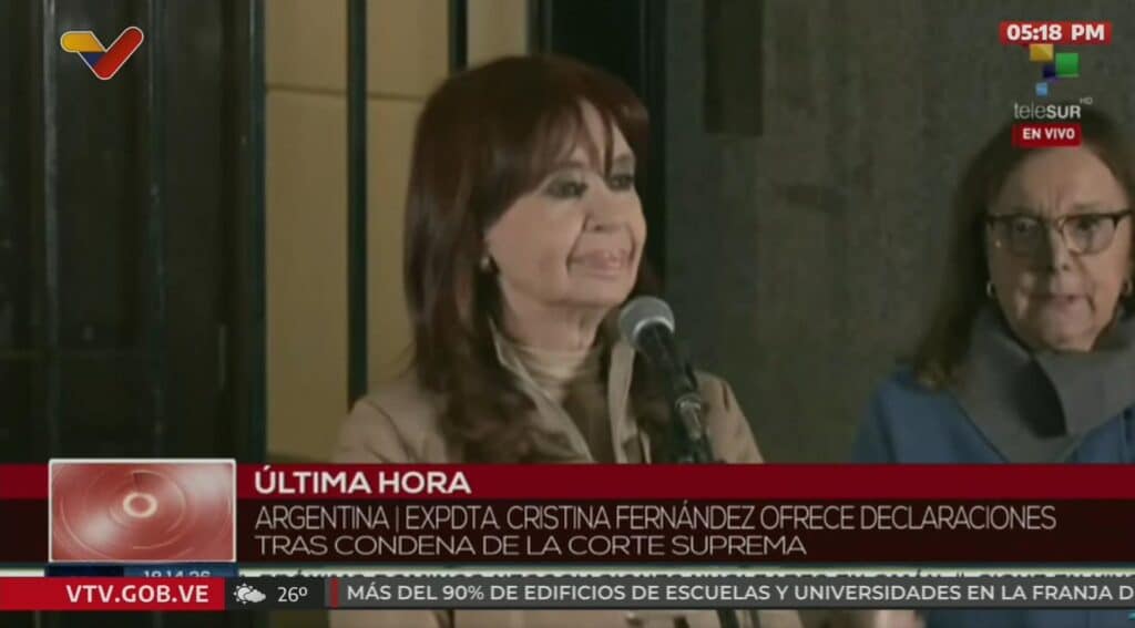 Former president of Argentina, Cristina Fernández de Kirchner delivers a speech to supporters, following the Supreme Court verdict against her in a case widely considered as lawfare. Photo: Screenshot/Telesur.