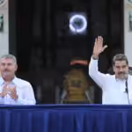 Venezuelan President Nicolás Maduro (right) with the governor of Zulia, Luis Caldera (left). Photos: Presidential Press.