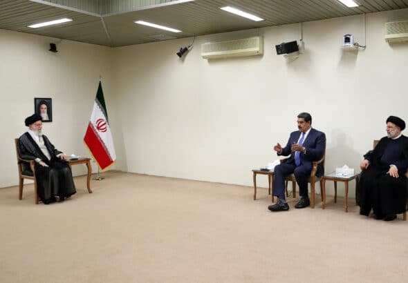 Venezuelan President Nicolas Maduro meets Iran’s supreme leader, Ayatollah Ali Khamenei, on Saturday, June 11, 2022, in Teheran. Photo: Office of the Supreme Leader/file photo.