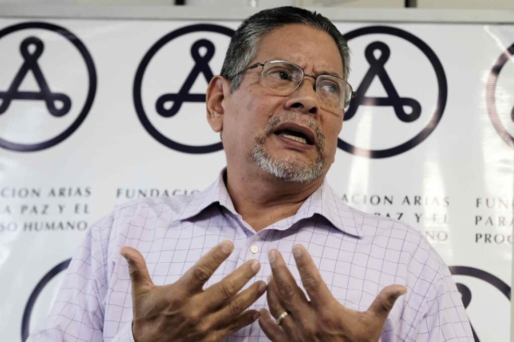 Roberto Samcam. Photo: Resumen Latinoamericano - English.