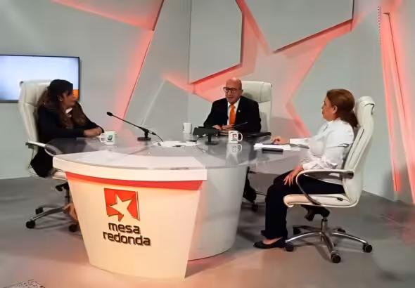 Executives of the Cuban Telecommunications Company (ETECSA) will appear this Friday at the Round Table. Photo: CUBADEBATE.