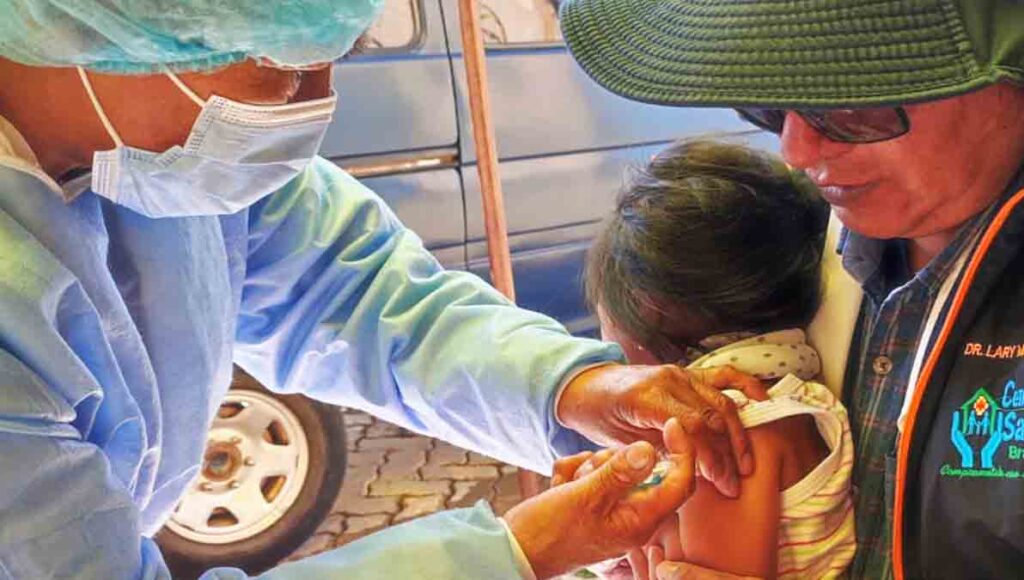 Baby being vaccinated. Photo: Bolivian Ministry for Health and Sports/file photo.