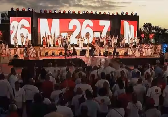 The stage at the July 27, 2025 event marking the 72nd anniversary of the assault on the Moncada and Carlos Manuel de Céspedes Barracks. Photo: Canal Caribe.