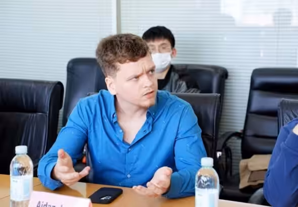 Canadian journalist Aidan Jonah. Photo: Tehran Times.