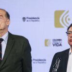 Former Foreign Minister Álvaro Leyva (left) and Colombian President Gustavo Petro (right). Photo: Colprensa/File photo.