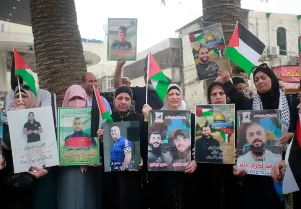 Palestinian demonstrators take part in a protest in solidarity with Palestinian prisoners in Israeli jails in Nablus, West Bank, May 13, 2025. Photo: Mohammed Nasser/Apaimages.