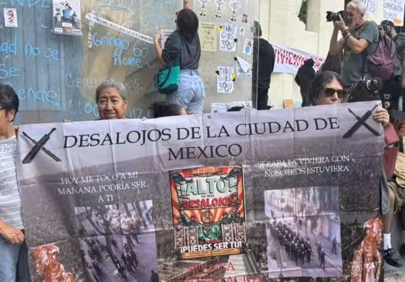 Protests in Mexico City against gentrification. Photo: Habitat International Coalition.