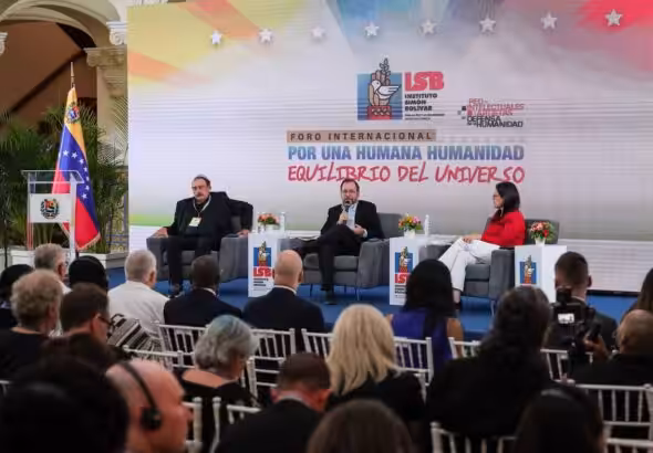 Venezuelan Foreign Minister Yván Gil speaking at the opening of the Forum for a Humane Humanity in Caracas on Wednesday, July 23, 2025. Photo: Mónica Sánchez/Alba Ciudad.