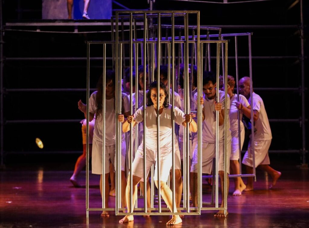 photo_5113839477574448530_w-1200x888