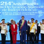 Venezuelan President Nicolás Maduro accompanied by his wife, National Assembly Deputy Cilia Flores and by the Military High Commanders during the military parade celebrating the 214th anniversary of Venezuela's independence. Photo: Presidential Press.
