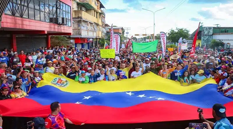 Chavista rally in Caracas. Photo: Council on Hemispheric Affairs.