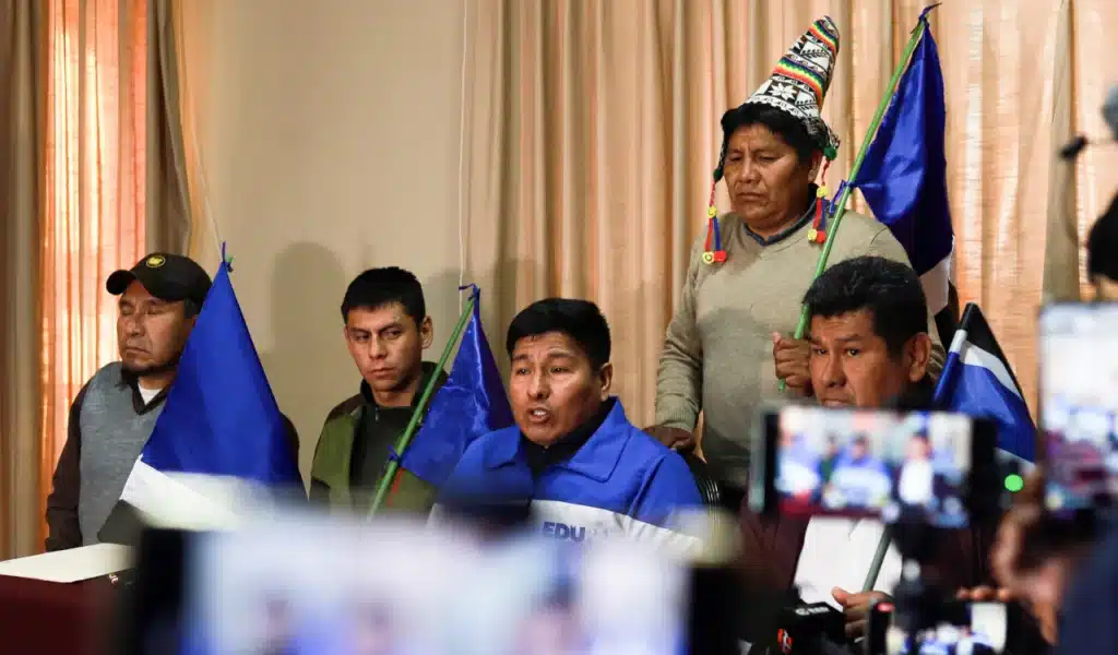 The president of MAS, Grover García, holds a press conference recognizing the results of the August 17 elections in Bolivia. Photo: EFE.