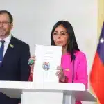 Venezuelan Vice President Delcy Rodríguez showing a new document submitted to the International Court of Justice that proves Venezuela's historical deeds over the Essequibo Territory. Photo: Ministry for Industries.