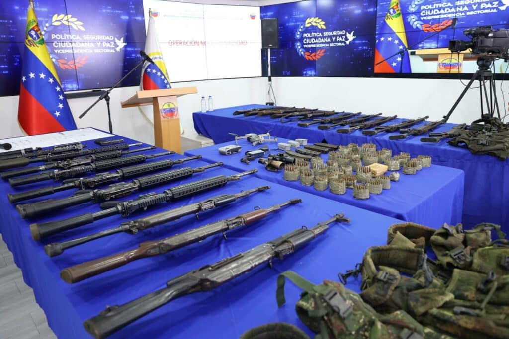 The criminal networks involved in political destabilization mobilized weapons of war, also with the cooperation of local authorities in Zulia state, business leaders, and judicial officials. Photo: CICPC.