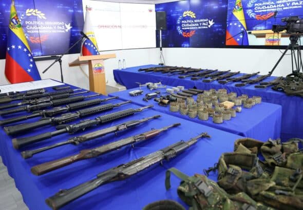 The criminal networks involved in political destabilization mobilized weapons of war, also with the cooperation of local authorities in Zulia state, business leaders, and judicial officials. Photo: CICPC.