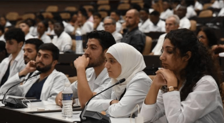 ELAM students. Photo: CubaSi.